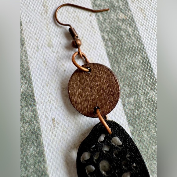 New Vegan Leather Black Heart & Wooden Disk Boho Statement Earrings - 3.25” - Picture 5 of 5